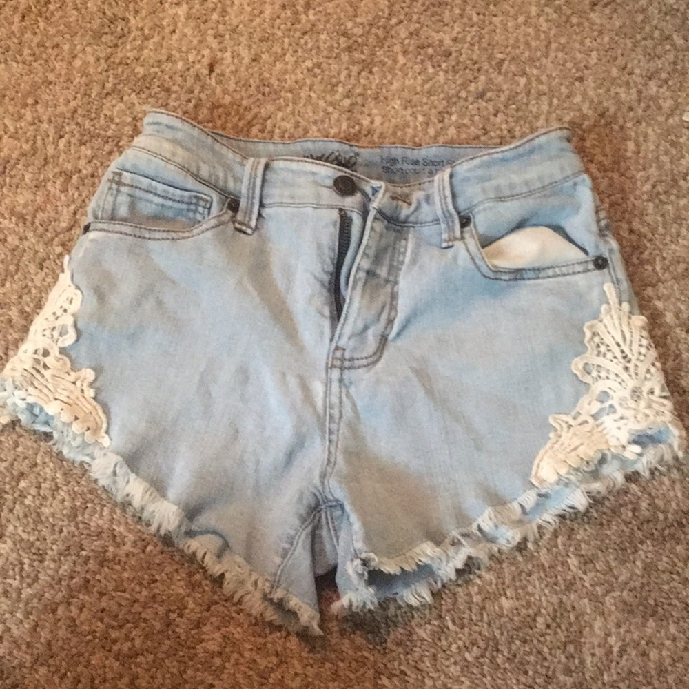 Cut off high rise short shorts
